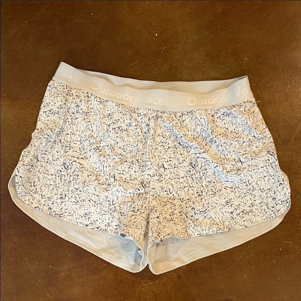 Outdoor voices “the run shorts”